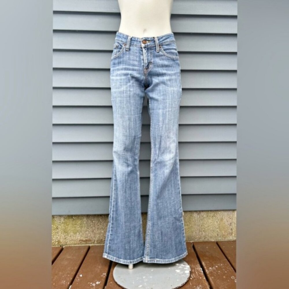 Vintage Y2K Levi’s Superlow bootcut jeans size 6 Long